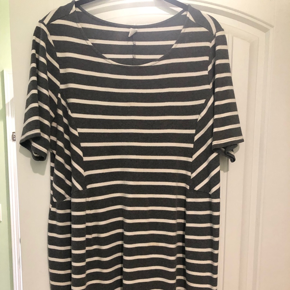 Old Navy dress